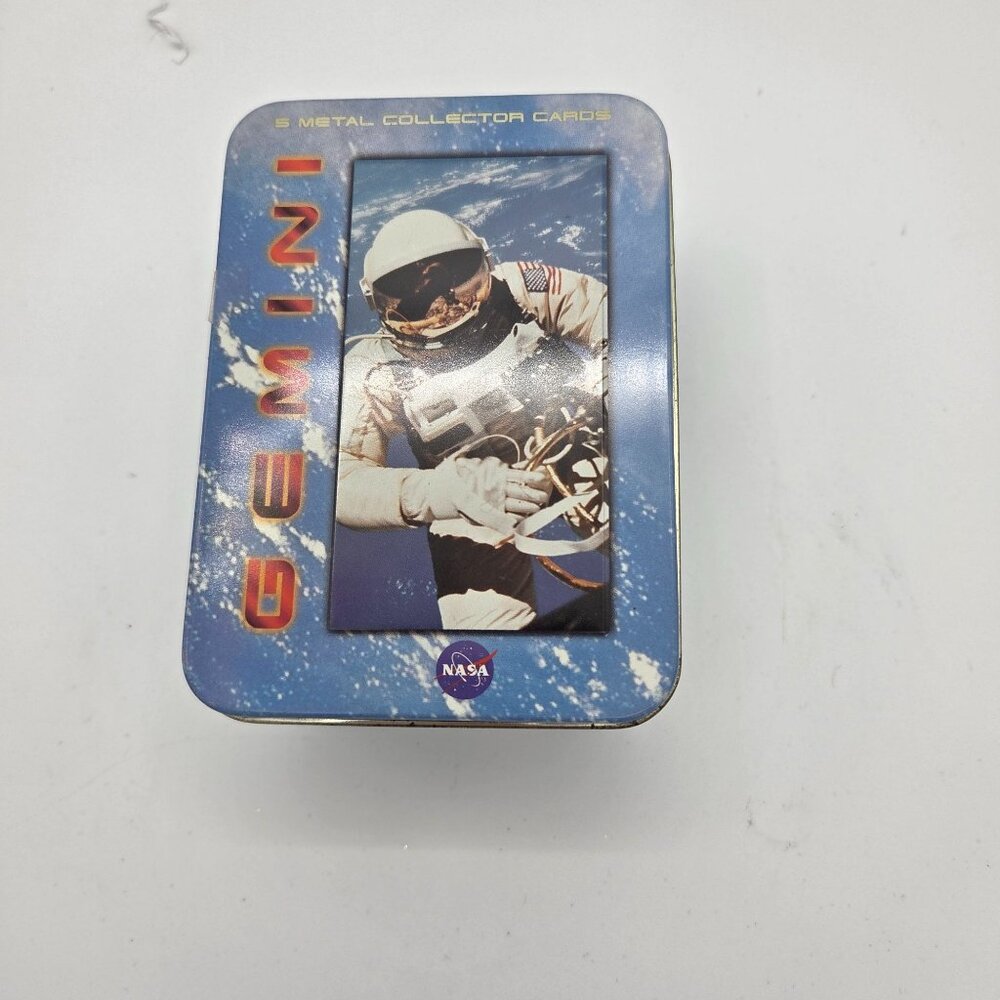 NASA Gemini 5 Metal Collector Cards In Tin Box Featuring Spacecraft & Astronaut